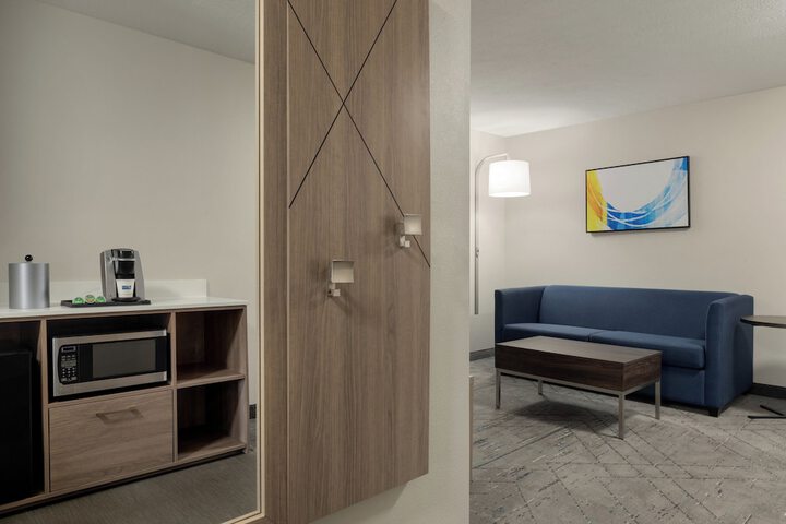 Holiday Inn Express Hotel & Suites NORTH FREMONT by IHG