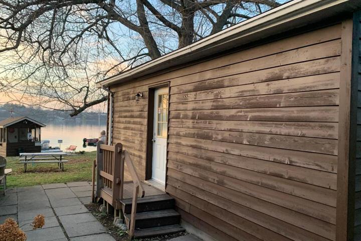 Merland Park Cottages and Motel