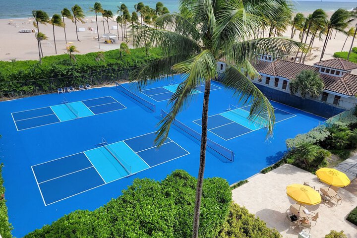 Lago Mar Beach Resort & Club