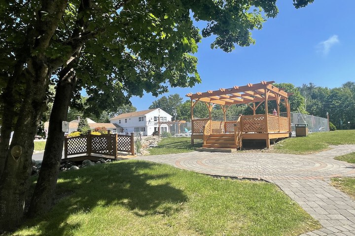 Aquastar Inn