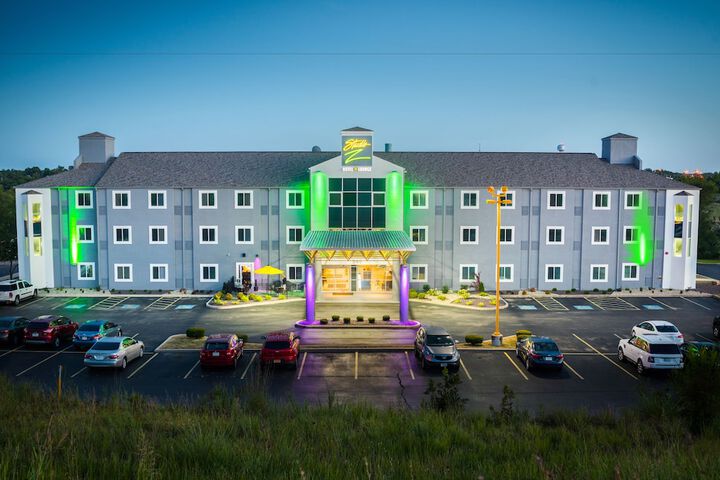 Studio Z an Ascend Collection Hotel