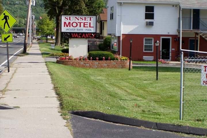 Sunset Inn