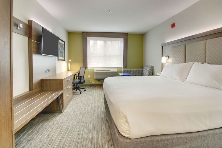 Room 9 of 25