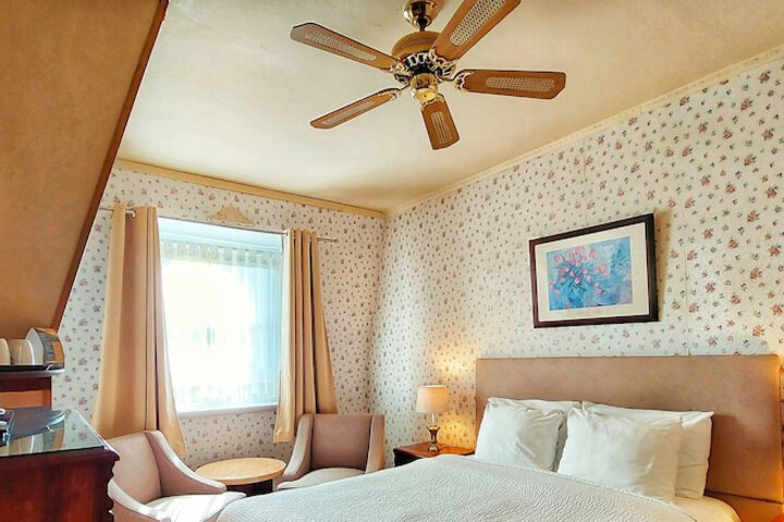 Room 22 of 71