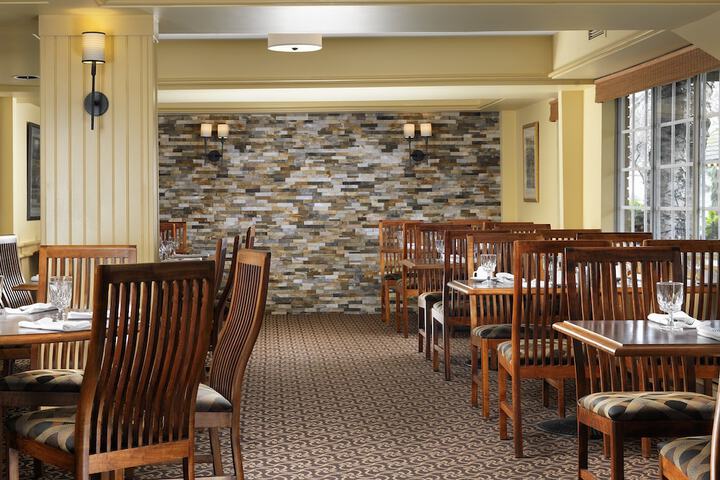Royal Scot Hotel & Suites Trademark Collection by Wyndham