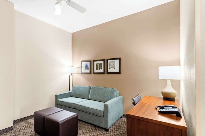 Room 43 of 54