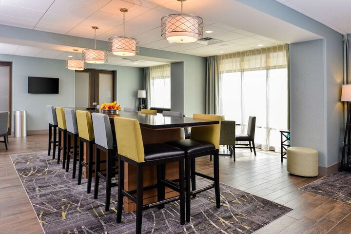 Hampton Inn Omaha Airport