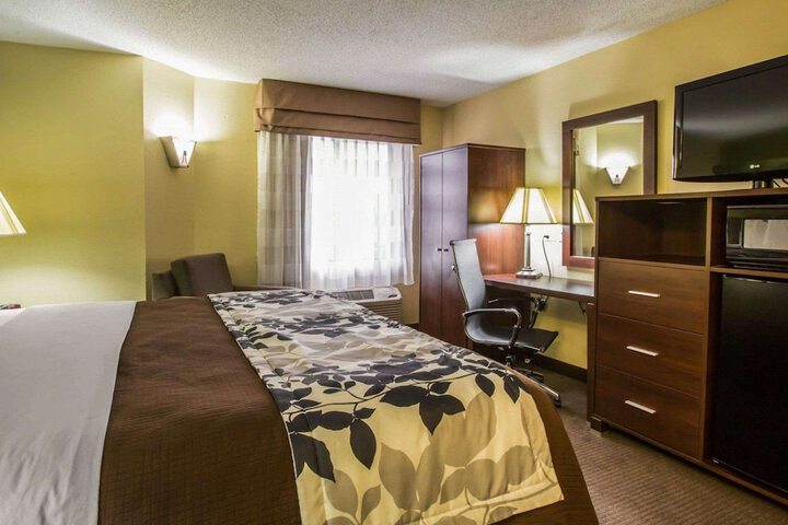 Room 19 of 35