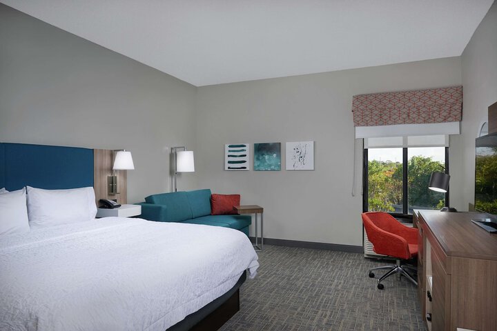 Room 16 of 42