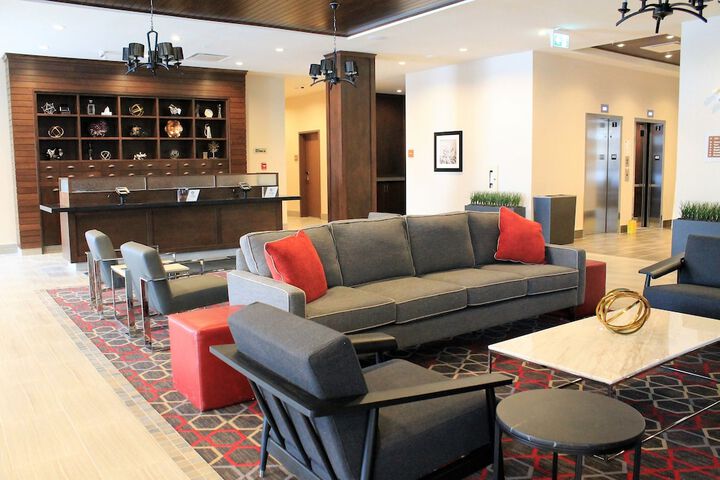 Hotel Interior 11 of 38