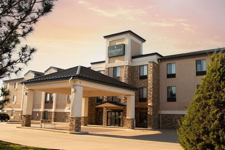 Country Inn & Suites by Radisson Garden City, KS