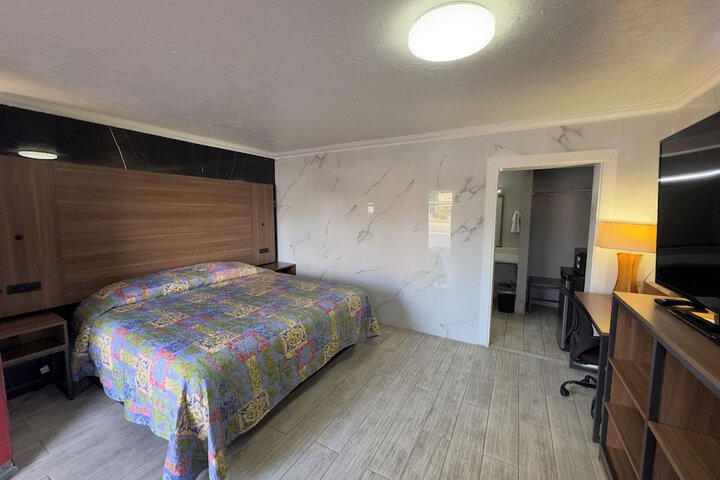 Economy Inn