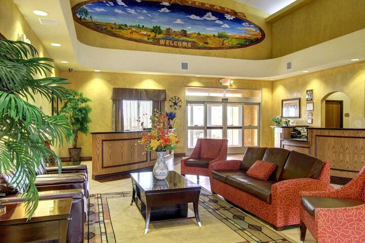 Comfort Inn & Suites Alvarado