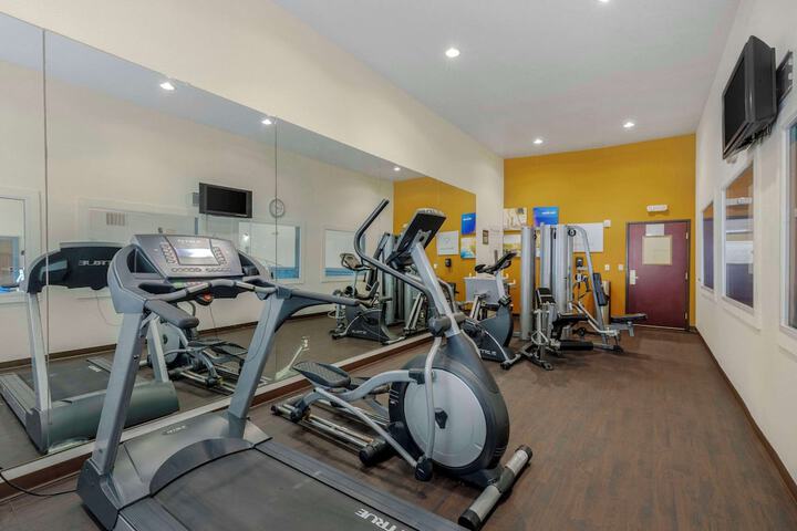 Comfort Suites Benbrook - Fort Worth Southwest