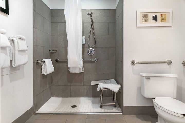 Country Inn & Suites by Radisson Frederick, MD