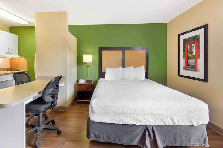 Room 15 of 29