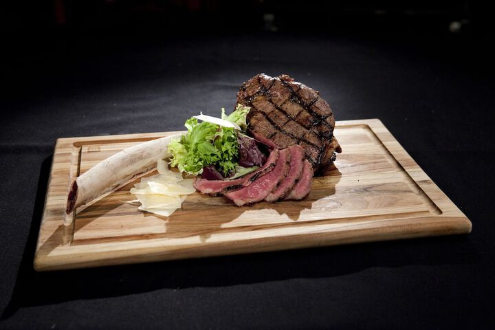 Dining 19 of 31