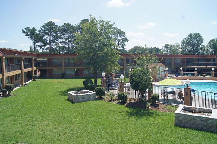 Pool 31 of 110