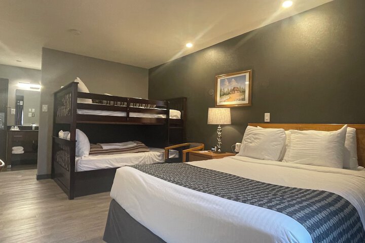 Travelodge by Wyndham Brandon