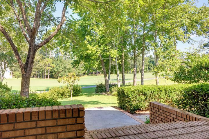 Chic Home w / Club Access Near Bay St. Louis!