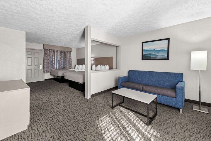Room 42 of 55