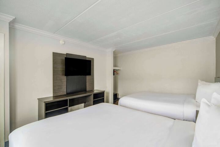 Room 15 of 25