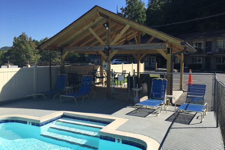Pool 3 of 100