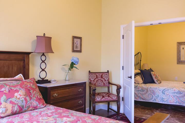 Room 54 of 74