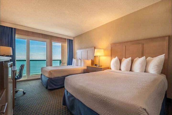 Atlantic Sands Hotel & Conference Center