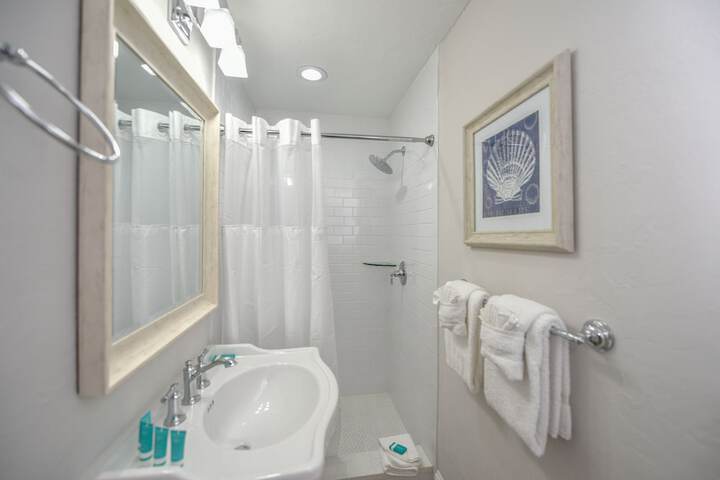 Room 182 of 290