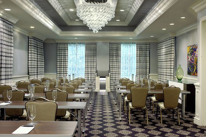 Hotel Colonnade Coral Gables Autograph Collection