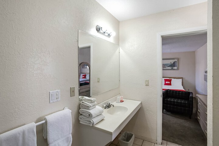 Room 14 of 35
