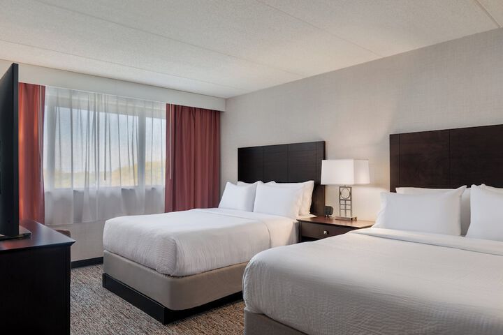 Garner Hotel Wadsworth by IHG