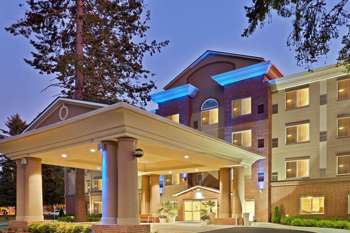 Hotel 2 of 41