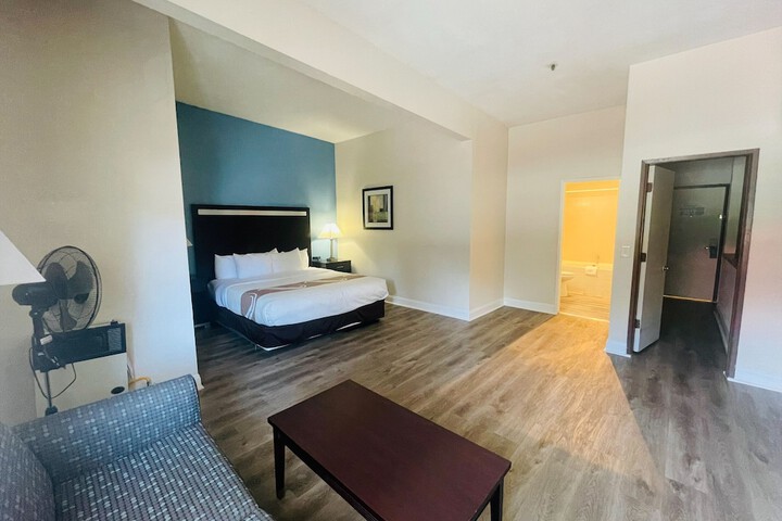 Room 25 of 49