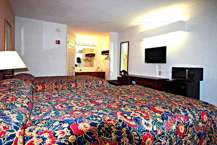 Room 19 of 39