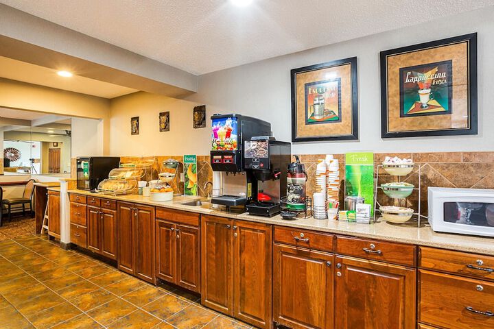 Quality Inn Mitchell I-90