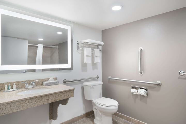 Room 20 of 27