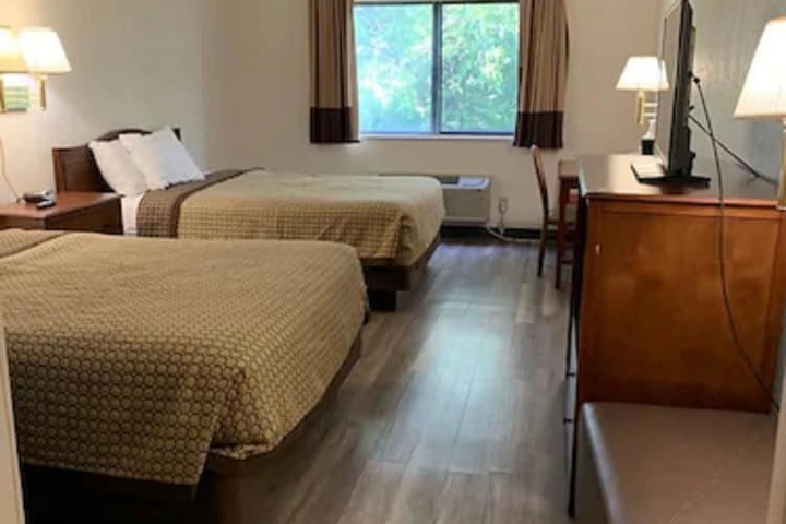 Room 28 of 29