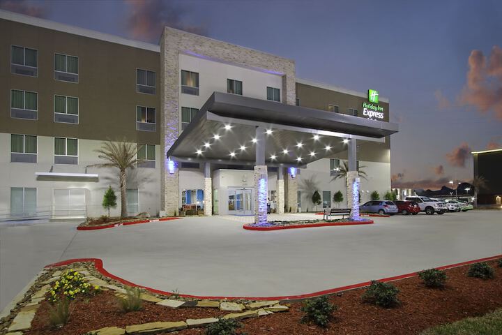Hotel 5 of 115