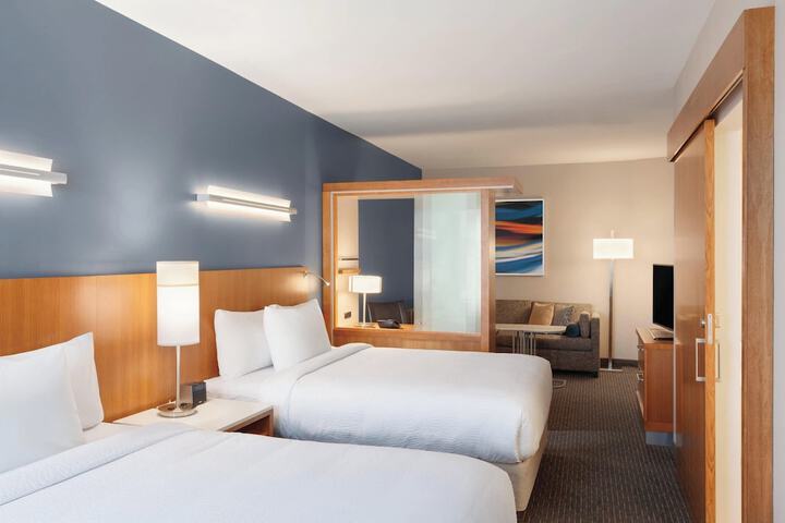 Room 13 of 26