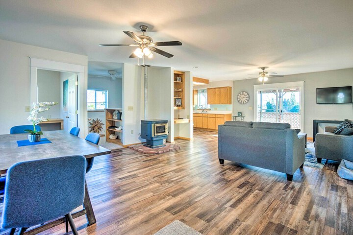 Fire Pit & Bay Views: North Bend Home!