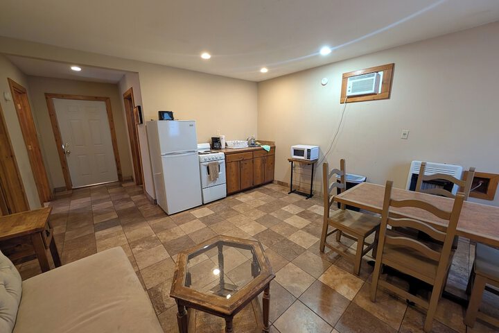 Cedarvale Cabins at Turner Falls