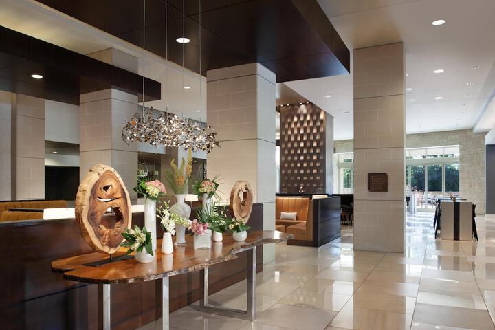 Hilton Dallas / Plano Granite Park