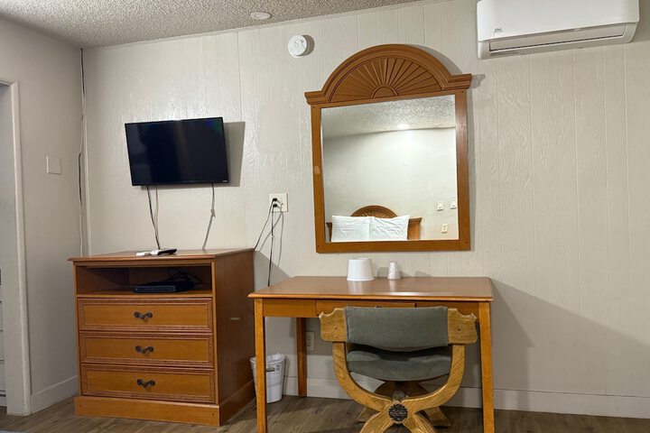 Room 7 of 23