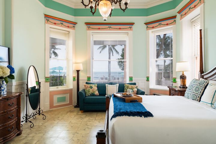 Southernmost House - Adult Exclusive