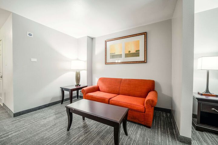 Room 47 of 104