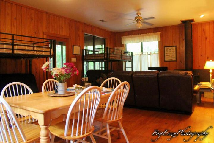 The Meadow Cabin