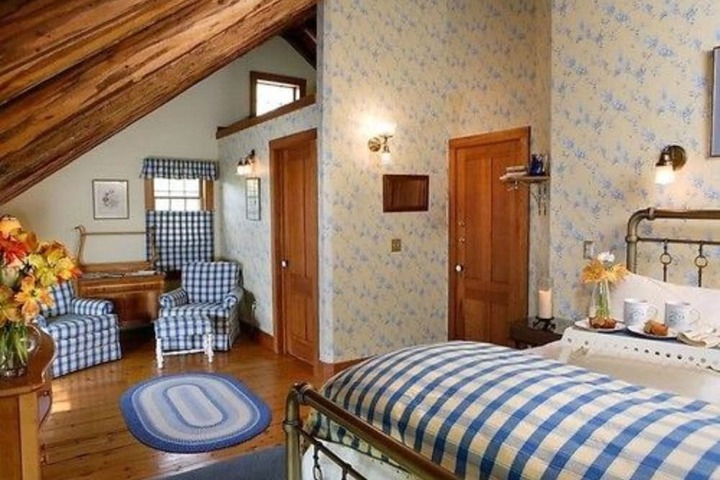 Room 12 of 61