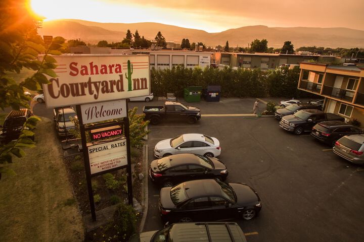 Sahara Courtyard Inn Penticton